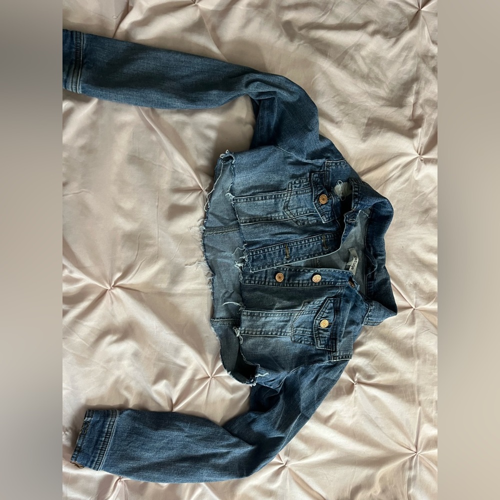Cropped denim jean jacket